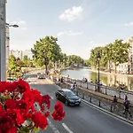 Guestready - Classic Parisian Apartment On Canal Saint Martin