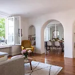 Guestready - Classic Parisian Apartment On Canal Saint Martin